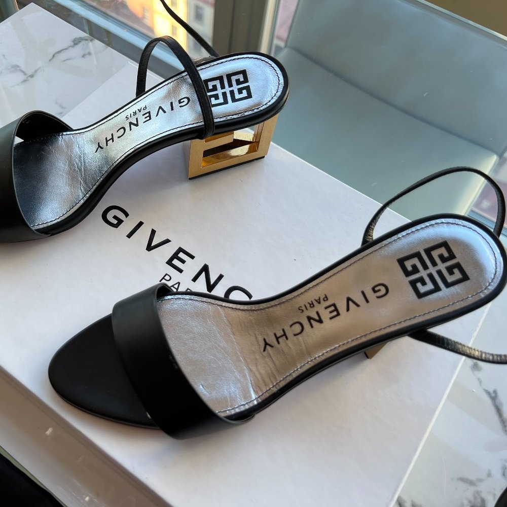 Givenchy triangle sandal in black size 8 (38 intl); 60mm smooth calf - Picture 2 of 7